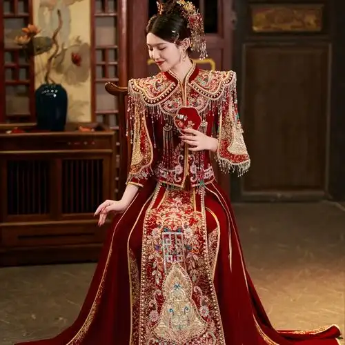 秀禾服新娘重工高端冬季新款结婚中式珠绣丝绒龙凤褂凤冠霞帔婚服