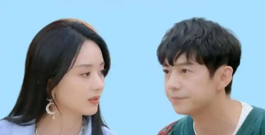 何炅问赵丽颖:你还念前夫的好吗?赵丽颖的回答,一看就还没释怀