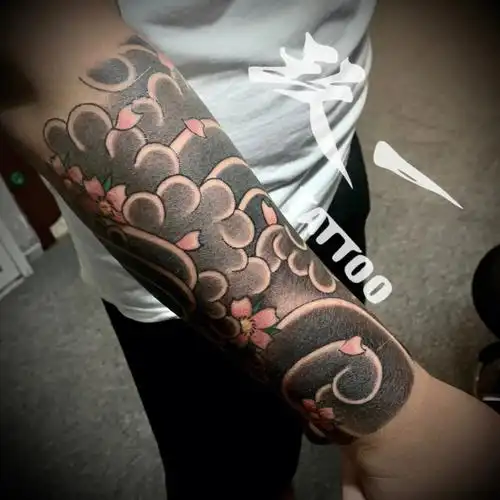 日式传统樱花花臂