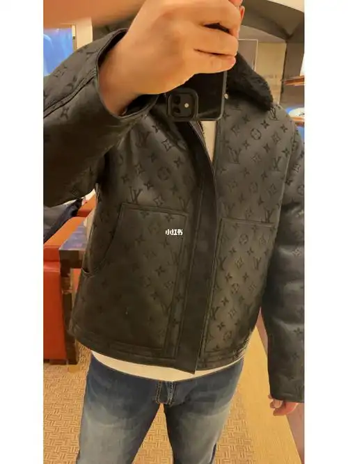 lv牛仔外套很舒服