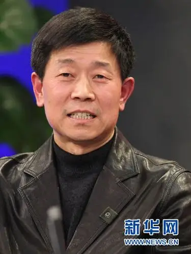 雷锋班第九任班长祝星发做客新华网