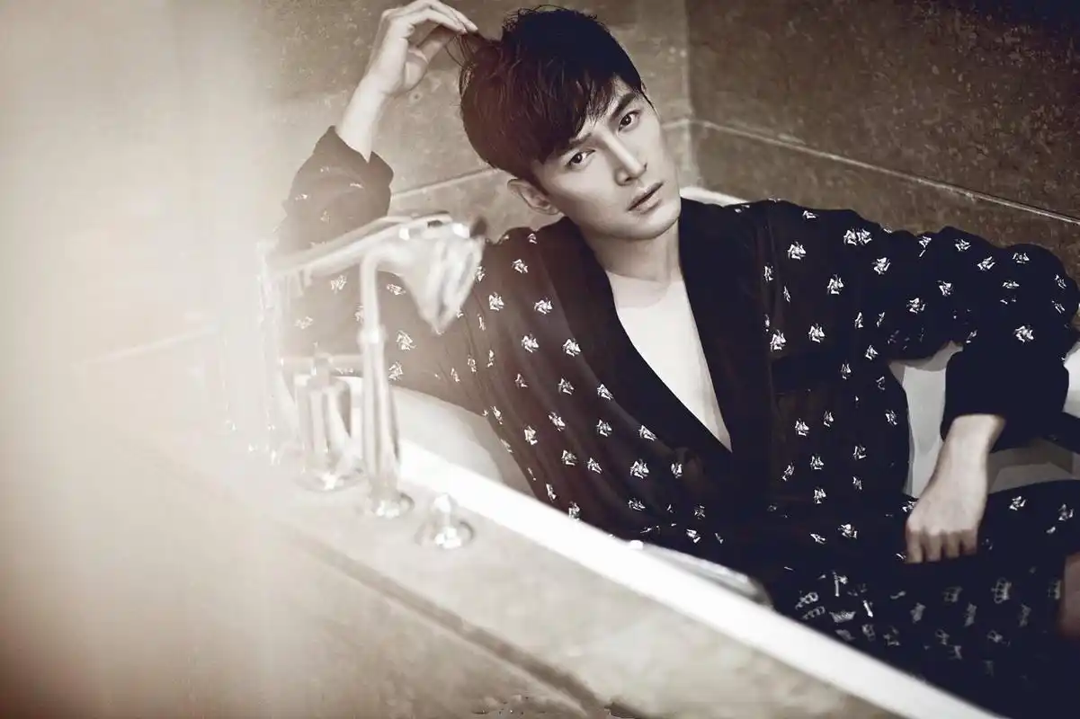 推荐4本师生恋言情小说,老师的专属宠溺,让你远离书荒