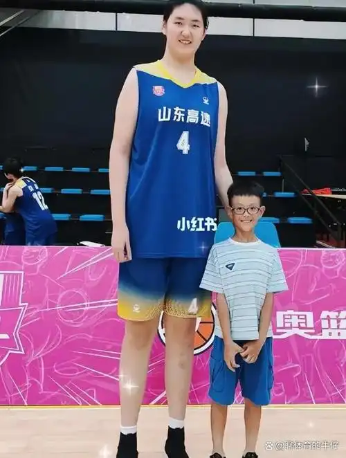 2米28身高张子宇入选国家队,女版姚明上线了