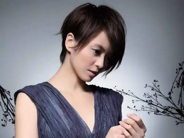 梁咏琪蛋糕门是怎么回事_梁咏琪蛋糕门是怎么回事儿--天晟网