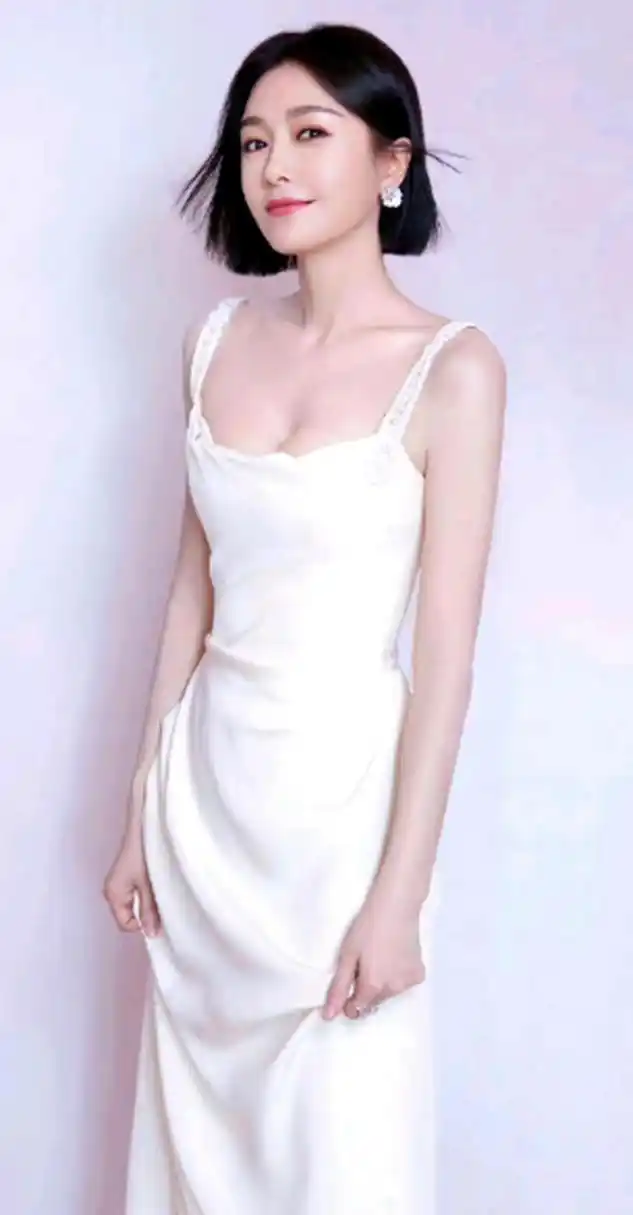 魏大勋# #秦岚魏大勋#  魏大勋女朋友～美得不可方物了 希望能有结果