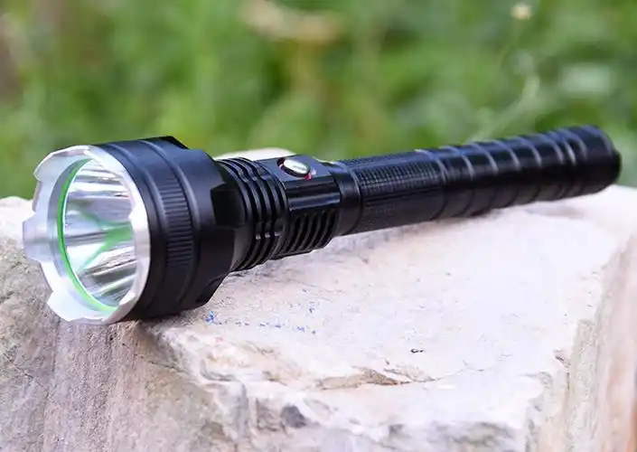 天天特价 军用手电筒强光户外美国超强光远射可充电防爆身俄罗斯