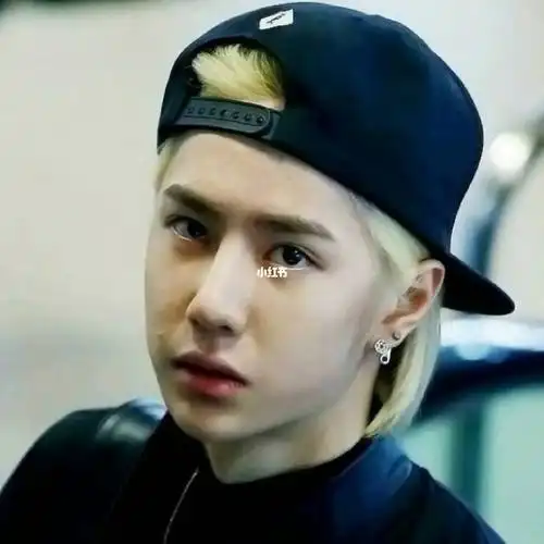 奶芙芙的!(啊啊好想咬一口01#王一博  #白牡丹  #王一博白牡丹