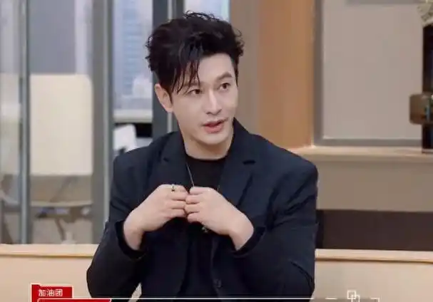 令人心动的offer以为黄晓明是大佬不料人气冠军是19岁的他