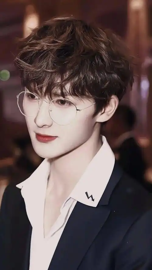 手机壁纸朱正廷