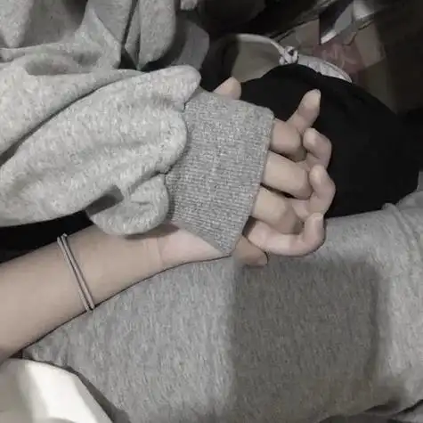 发朋友圈真实牵手照片