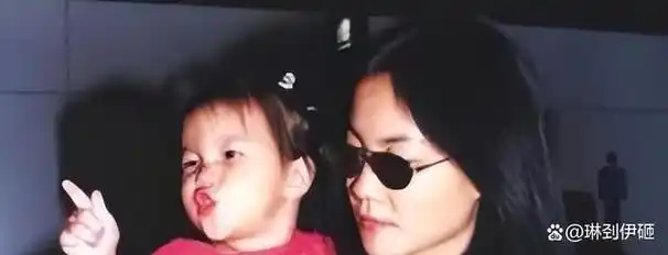 王菲女儿窦靖童曾表示遗产绝不留给父母网友被周迅带坏了