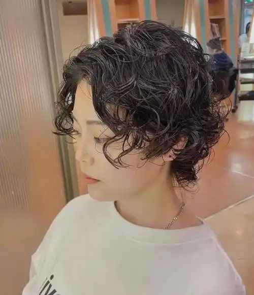 超短烫做个飒又迷人小混蛋