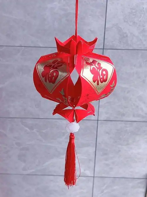 用4个红包做个简单好看的元宵灯笼吧!-度小视