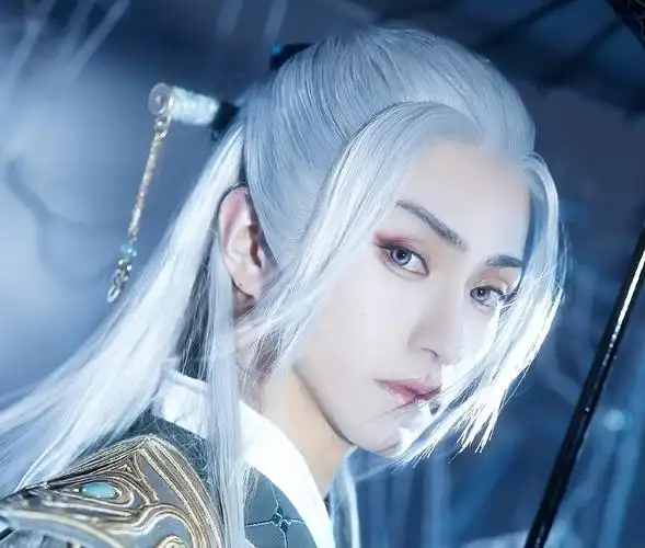 楚淇为什么秃顶了?他微博是多少?年龄多大?为什么不植发