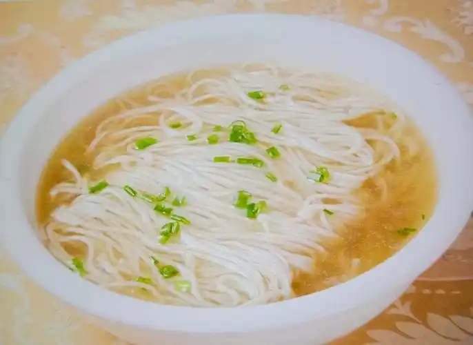 一碗清汤面的怀念