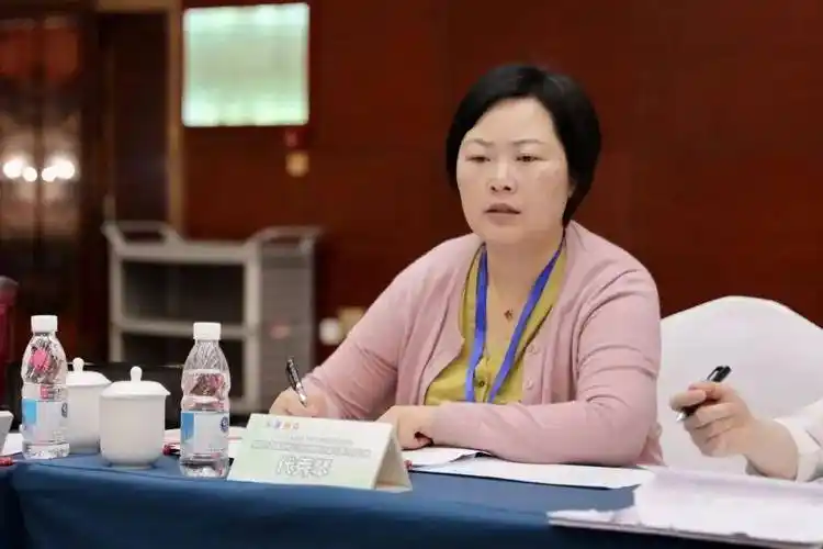 华西公共卫生学院教授张建新,成都市疾病预防控制中心副研究员田汶佳