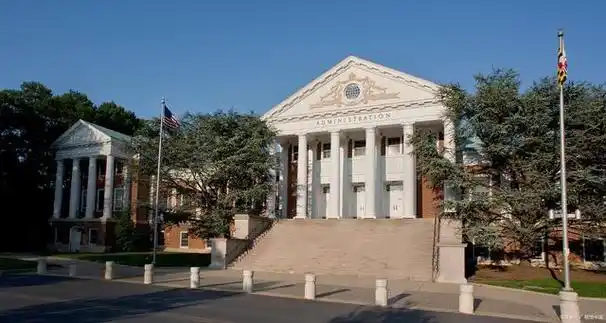 澳大利亚国立大学发生持刀伤人事件,3人受伤,嫌疑人已被控制