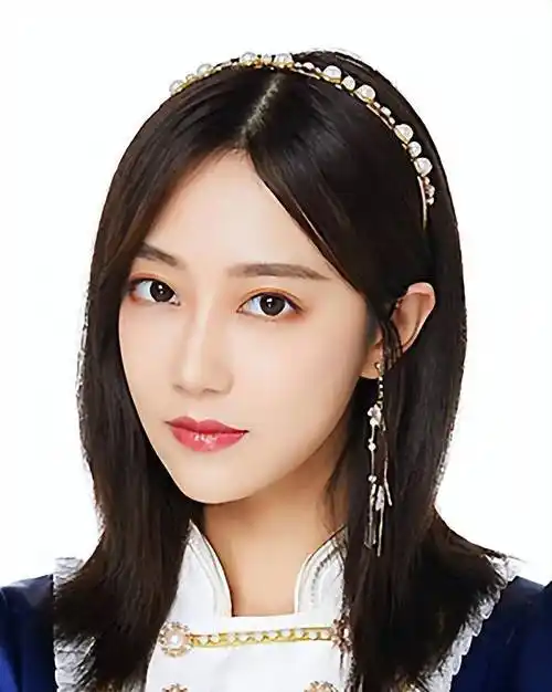 甘愿为男友放弃大好前程_冯薪朵_陆思恒_该公司