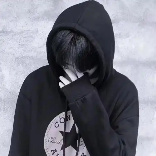 掩面伤心黑衣人_伤感男生头像图片_扣扣居