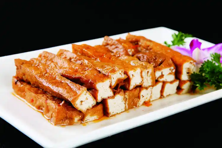 每日推荐六道美味佳肴:六道令人满口生香的美食,老卤豆腐泡