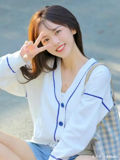 逆光韩系温柔学姐,青春学院风写真集