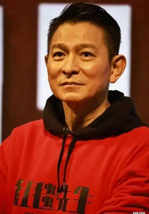 原创马不停蹄地开拍新戏刘德华这个岁数这个地位为什么这么拼