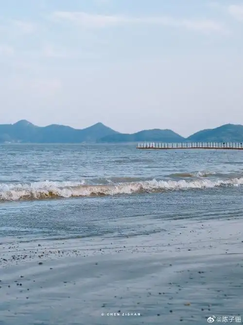 一日象山半边山慢度假:  7815海边沙滩走走停停  春天的尾巴