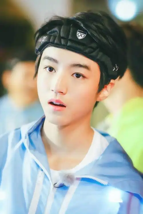 王俊凯露眉杀图照合集来袭,帅气惊艳的凯boss_app