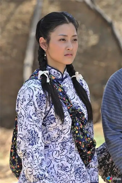 肖婷佳《战将》