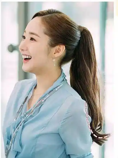 卖萌的马尾辫子发型,堪称最为完美的扎发,独特有气质_头发_部分_刘海