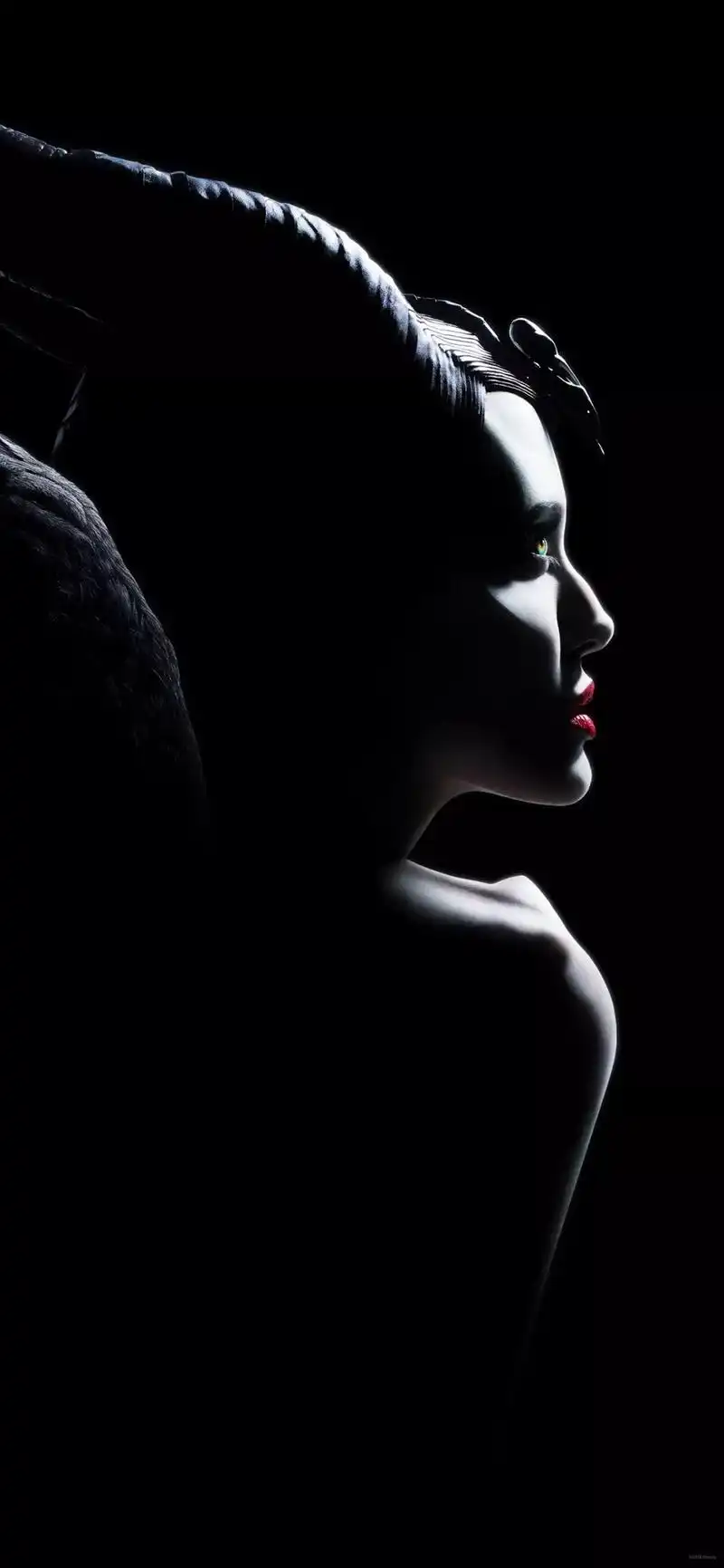 简单又酷的纯黑色背景壁纸