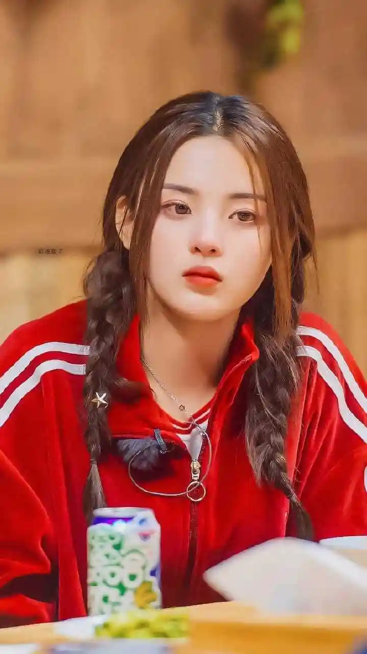 杨超越被问一血还在不在娱乐圈远比你想的要黑暗