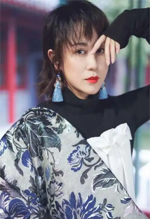 马丽:嫁了比自己小11岁的老公,38岁高龄为其生子,成人生赢家