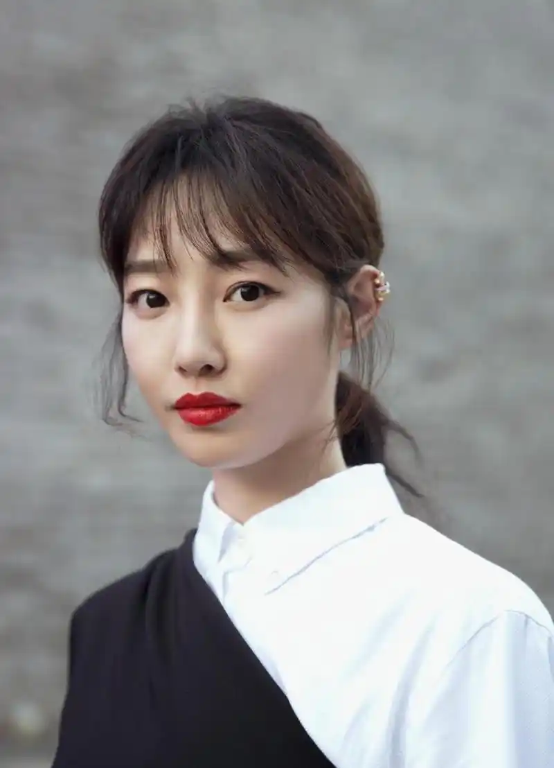 演员白百何离婚后与儿子相依为命(白百何个人资料及简介)