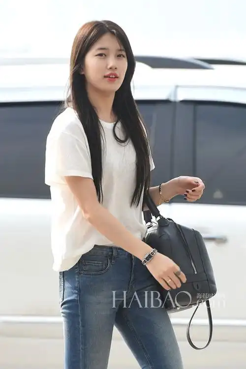 miss a组合成员裴秀智8月29日韩国仁川机场街拍 (飞香港)