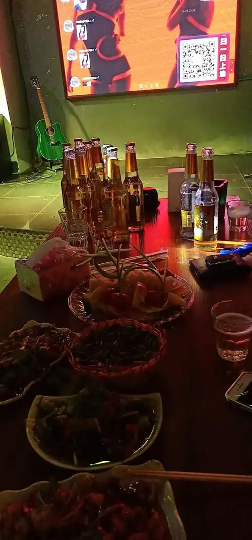 9月15日嗨爆《派s音乐酒吧》"啤酒畅饮狂欢派对"火热报名中