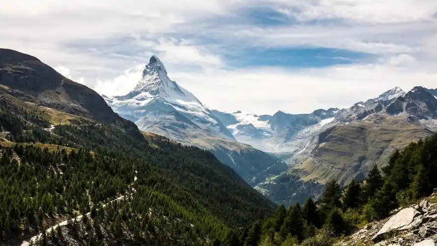 阿尔卑斯山电脑壁纸