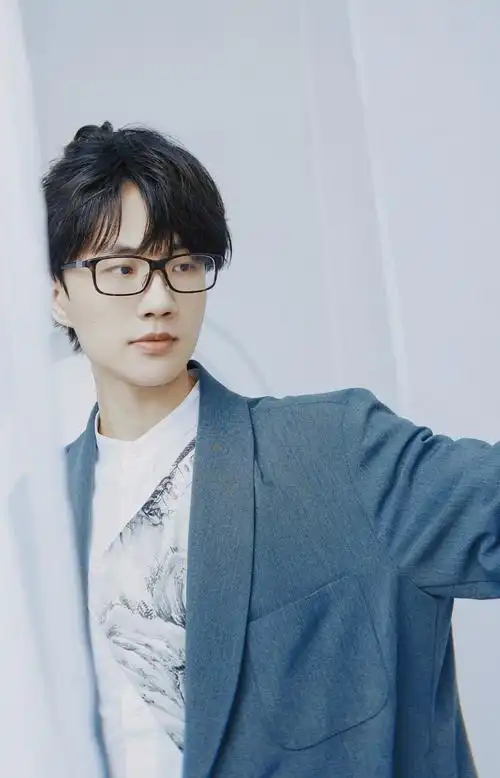 许嵩永远滴神!_高清图集_新浪网