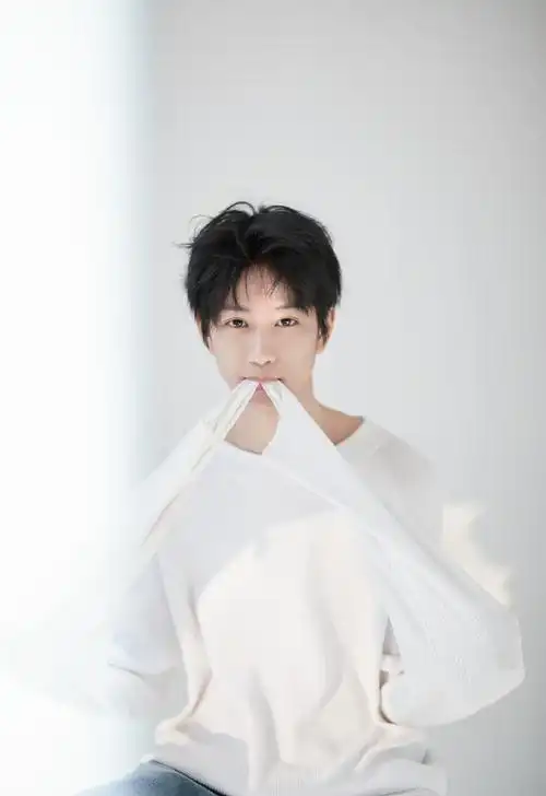 敖子逸给张真源庆生