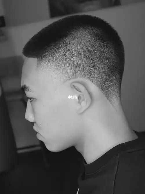 美式圆寸干净清爽帅气