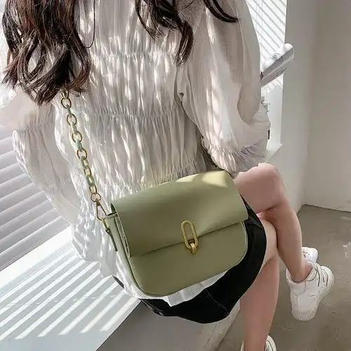 设计感软皮网红潮时尚百搭休闲白色包包女夏小单肩斜挎包2021新款