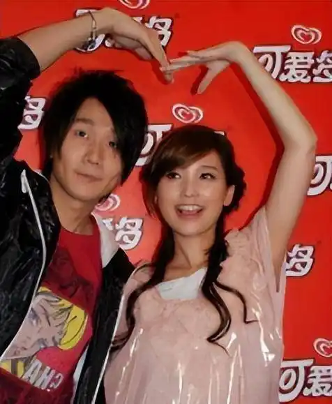 "音乐顽童"林俊杰:苦恋田馥甄被杰伦截胡,求婚金莎惹王思聪忌惮_价值