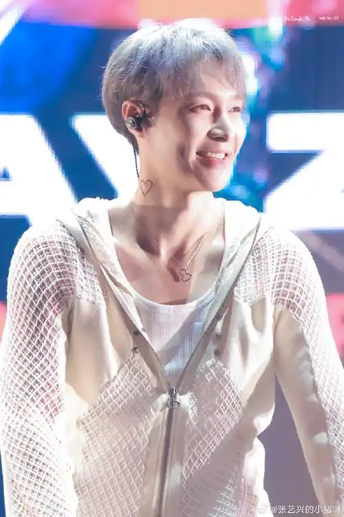 张艺兴#