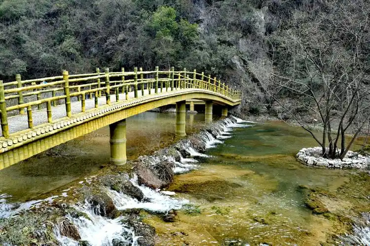 湖北十堰郧县虎啸滩