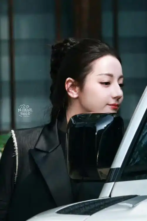 迪丽热巴腿环##枭起青壤