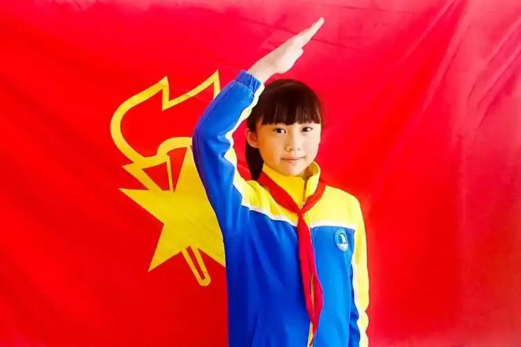 "迎接少代会,争做好队员"---灰堆坡小学开展"迎接