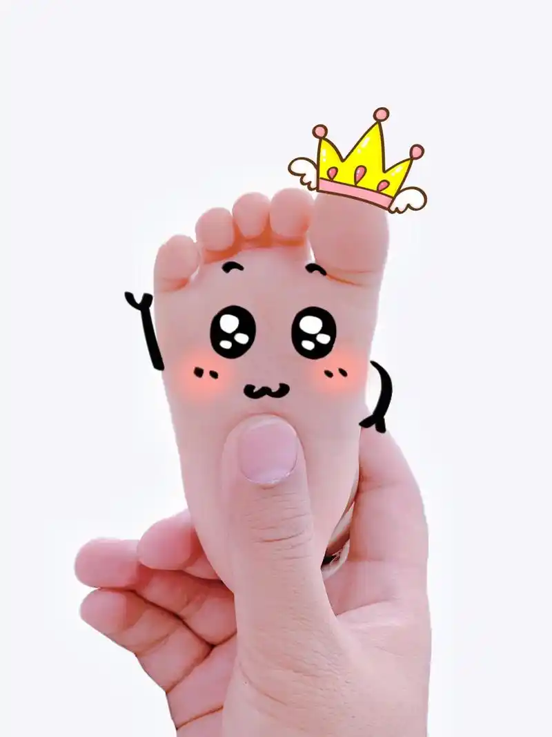 今天来一组小脚丫06表情包06.宝宝出生,满月,百天,周岁都 - 抖音