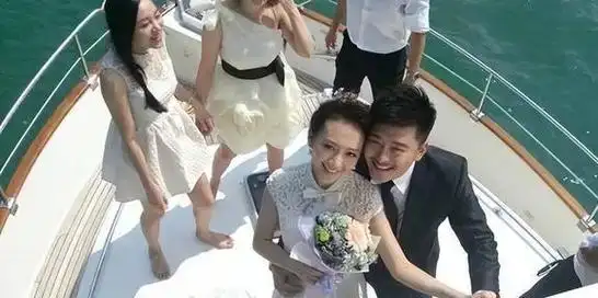 苦难生活,成名后感情不顺|杨幂|杨颖|刘恺威|宋丹丹|女明星_网易订阅