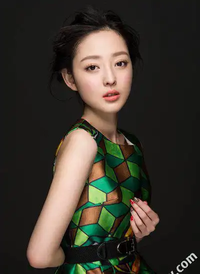 演员王雅洁的丈夫是谁 众人由衷地表示哀悼的成语 - 歌词译