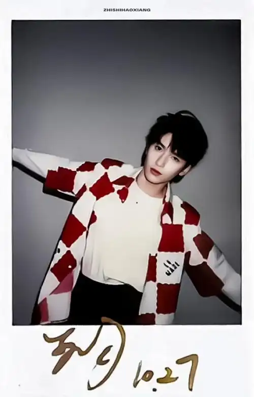 严浩翔宋亚轩拍立得